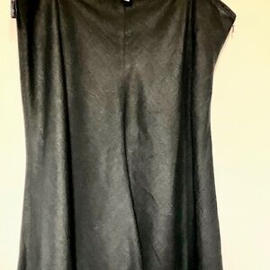 Eileen Fisher Black 100% Linen A-Line Skirt with Flare. Size M. Original Owner.